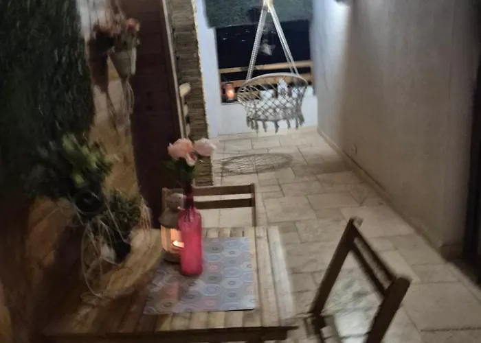 公寓 Carol Penthouse -outside Jacuzzi And Barbeque- 10 Min To The Christmas Market 克拉奥华